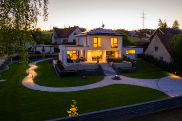 Beleuchtung Haus und Garten