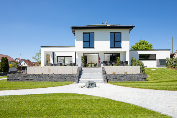 Gartenansicht Einfamilienhaus Kreuzanger